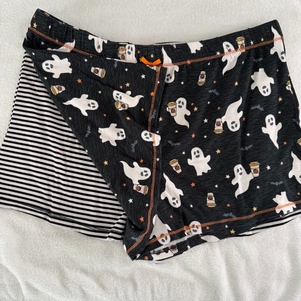 NWOT  Two Pair of Halloween Sleep Shorts Ghosts and Stripes Women's Juniors Sz M